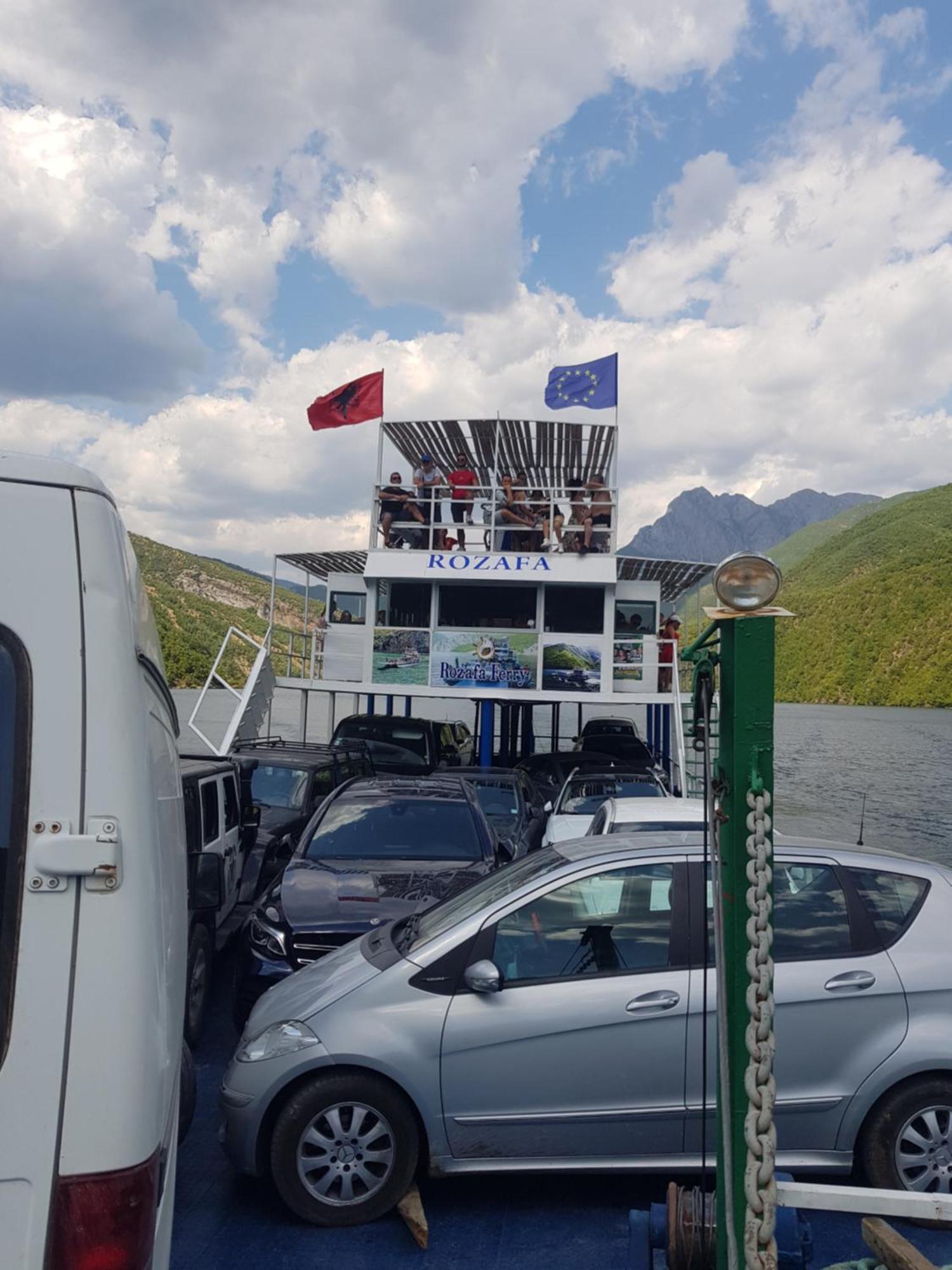 Rozafa Ferry & Accommodation Koman Exteriér fotografie